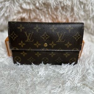 Louis Vuitton Pochette Passport Trifold Wallet